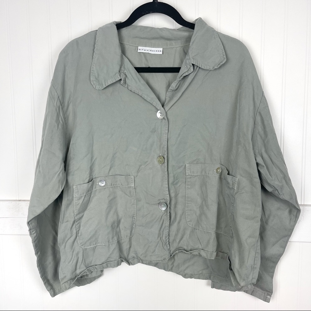BRYN WALKER Tencel Button Down Light Sage Green